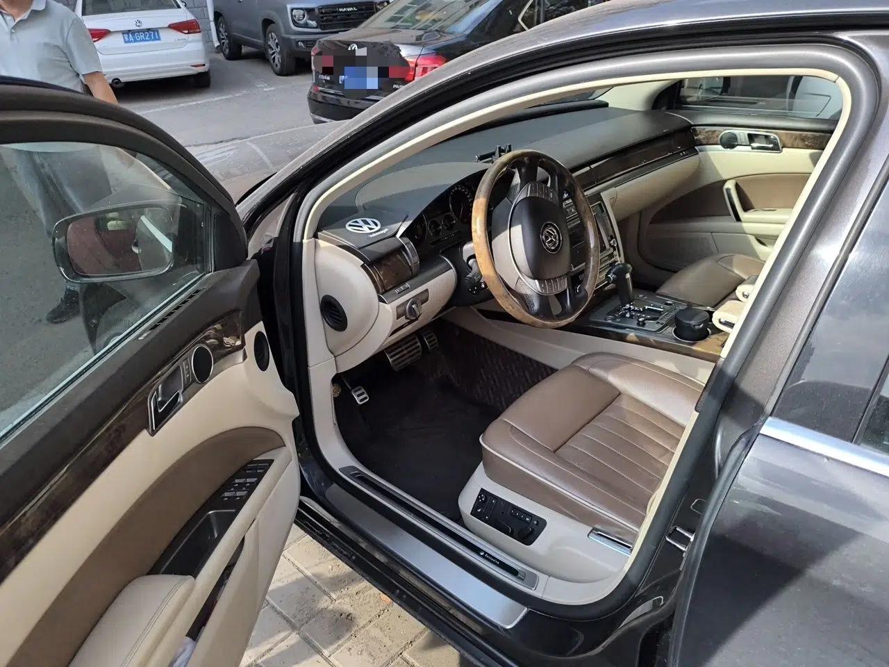 Volkswagen Phaeton 2011 3.6L V6 4-Seater Extended-Length Individual Edition — миниатюра 16
