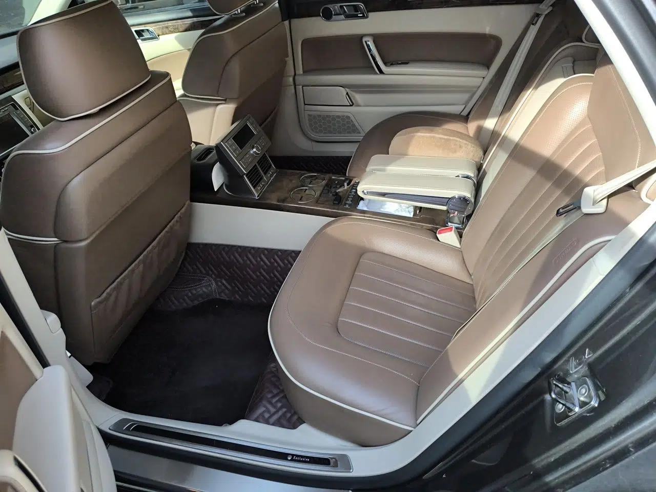 Volkswagen Phaeton 2011 3.6L V6 4-Seater Extended-Length Individual Edition — миниатюра 17