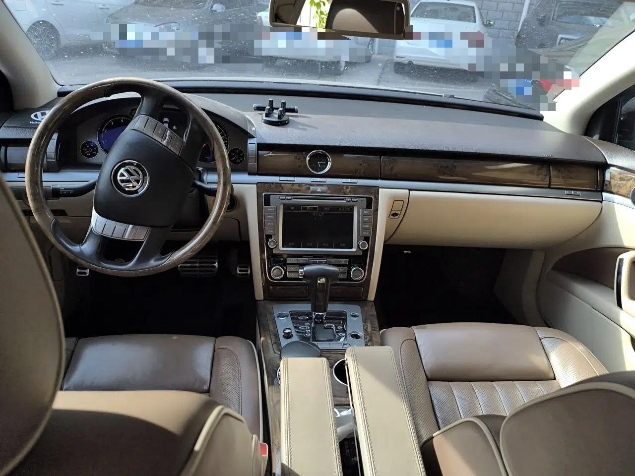 Volkswagen Phaeton 2011 3.6L V6 4-Seater Extended-Length Individual Edition — миниатюра 9