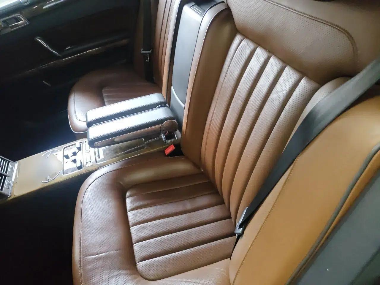 Volkswagen Phaeton 2011 4.2L V8 4-seat Extended-Range Individual Edition — миниатюра 17