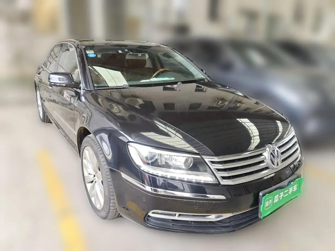 Volkswagen Phaeton 2011 4.2L V8 4-seat Extended-Range Individual Edition — миниатюра 3