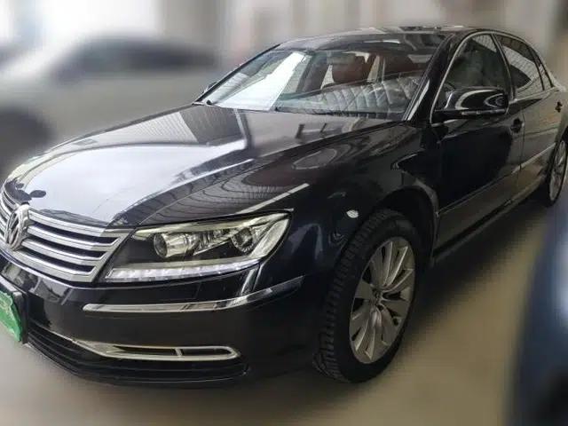 Volkswagen Phaeton 2011 4.2L V8 4-seat Extended-Range Individual Edition