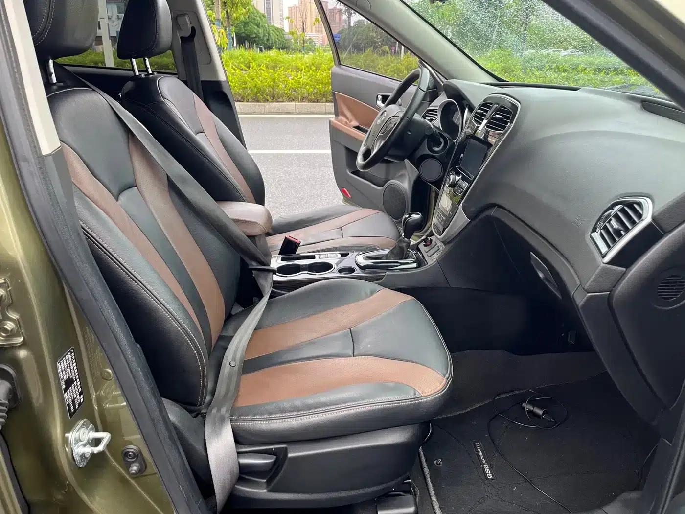 Trumpchi GS5 Super 2015 1.8T Automatic 2WD Luxury Navigation Edition — миниатюра 12