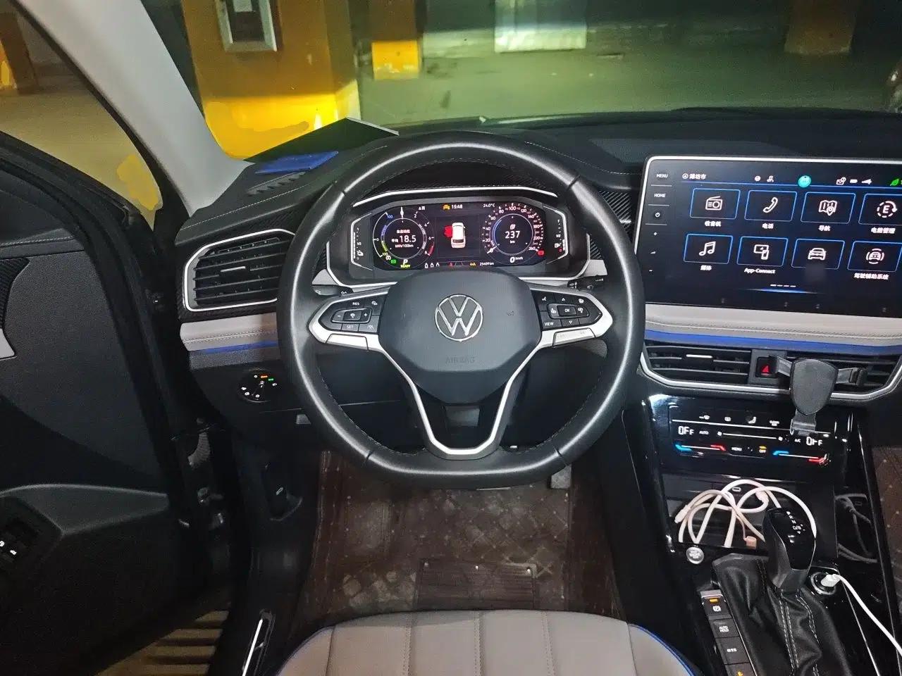 Volkswagen Tayron GTE Plug-in Hybrid 2023 280TSI 5th Anniversary Special Edition — миниатюра 10