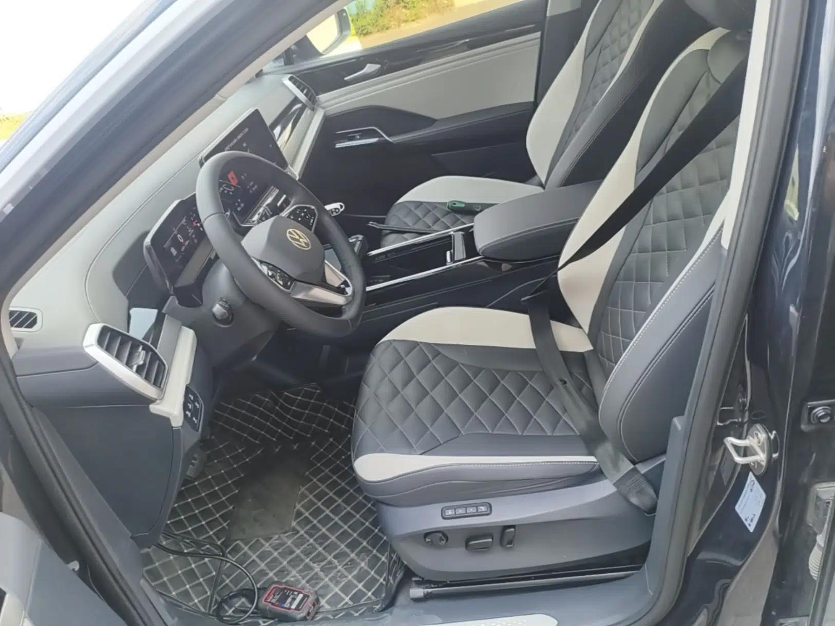 Volkswagen ID.6 CROZZ 2022 Long-Range PRO Edition — миниатюра 17