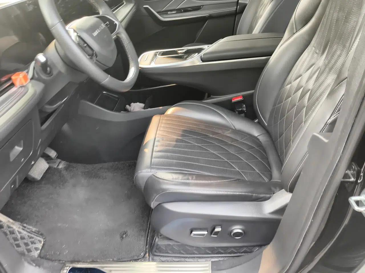 SAIC MAXUS G90 2022 2.0T Interstellar Seven-Seater — миниатюра 15
