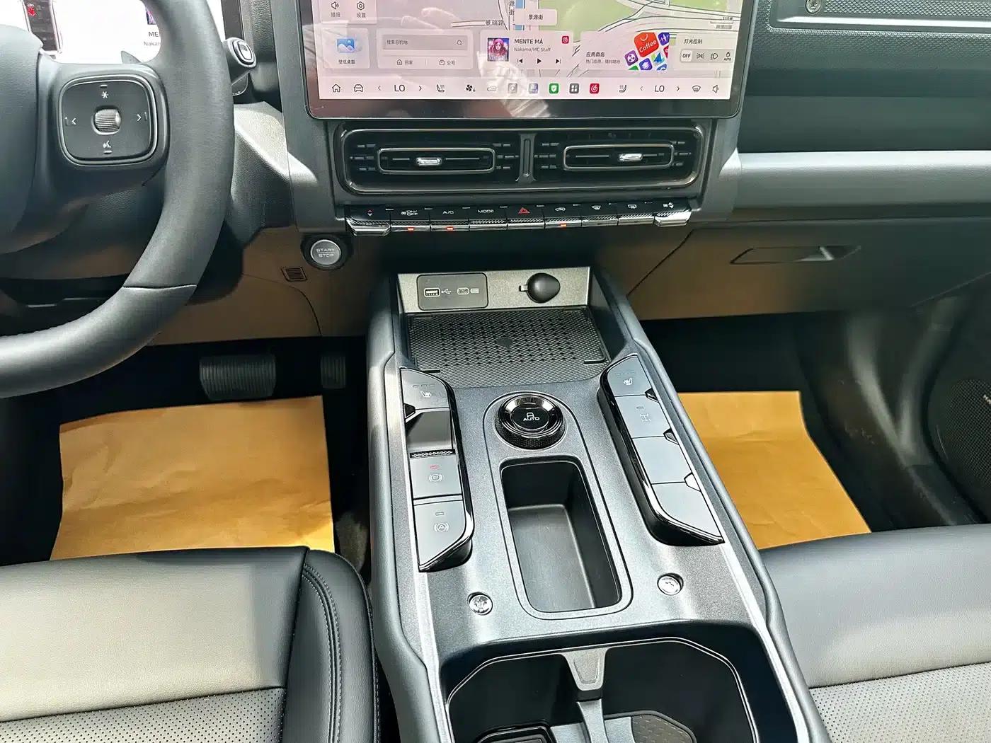 Haval Raptor 2025 Fuel-Powered 2.0T 4WD Ultra — миниатюра 16