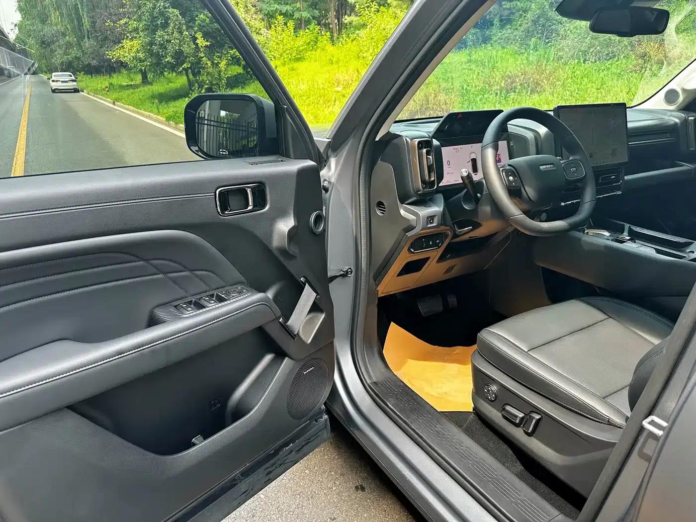 Haval Raptor 2025 Fuel-Powered 2.0T 4WD Ultra — миниатюра 7