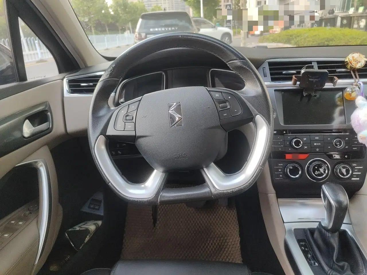 DS 6 2014 1.6T Luxury Edition THP160 — миниатюра 10