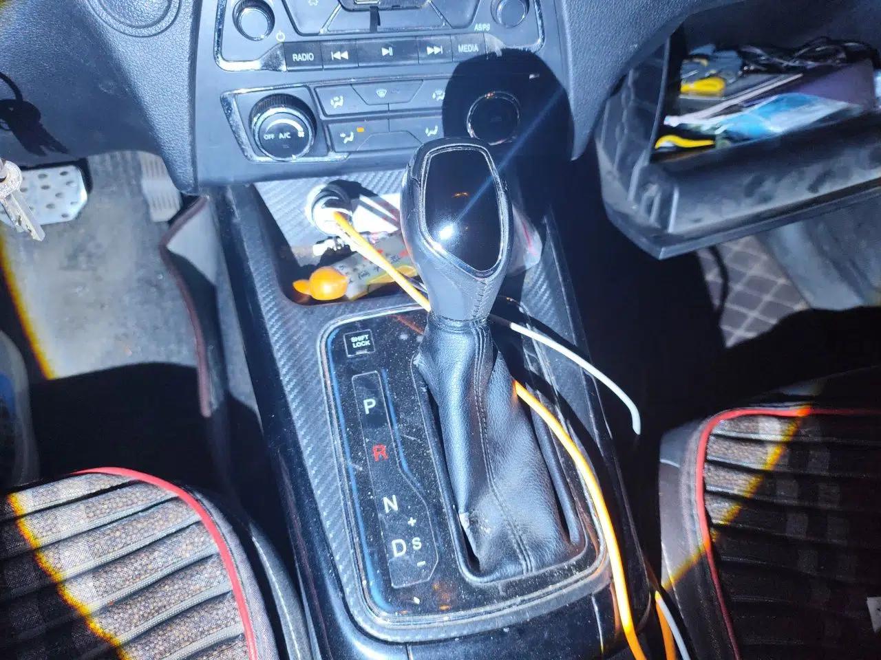 Dongfeng Fengon 370 2018 S370 1.5L CVT Luxury 7-Seater — миниатюра 14