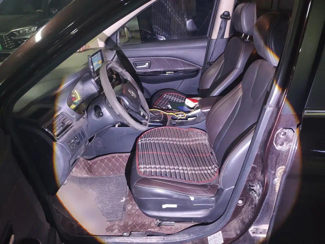 Dongfeng Fengon 370 2018 S370 1.5L CVT Luxury 7-Seater — миниатюра 15