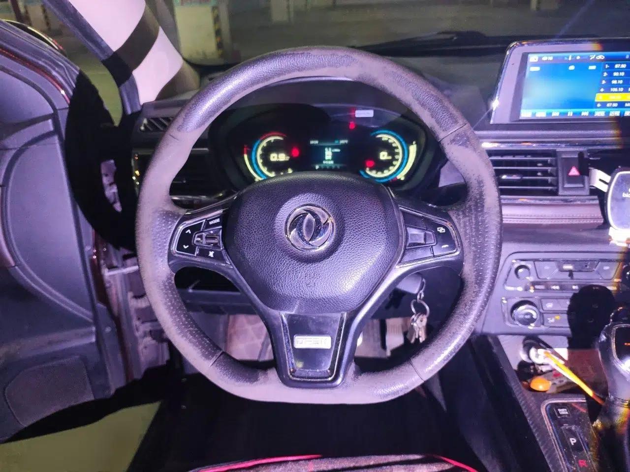Dongfeng Fengon 370 2018 S370 1.5L CVT Luxury 7-Seater — миниатюра 10