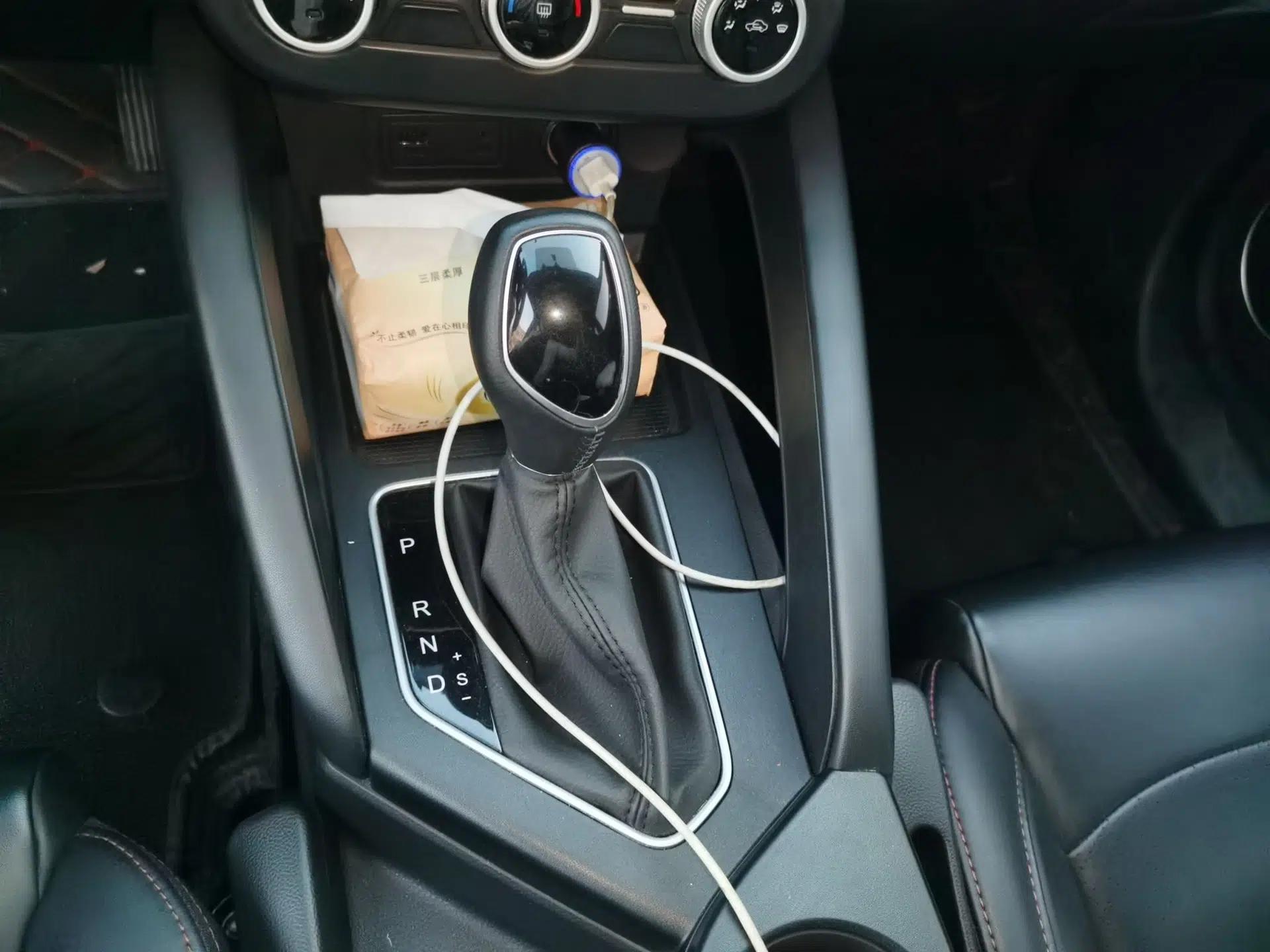 Dongfeng Fengon 500 2022 1.5L CVT Enjoyment Version — миниатюра 14