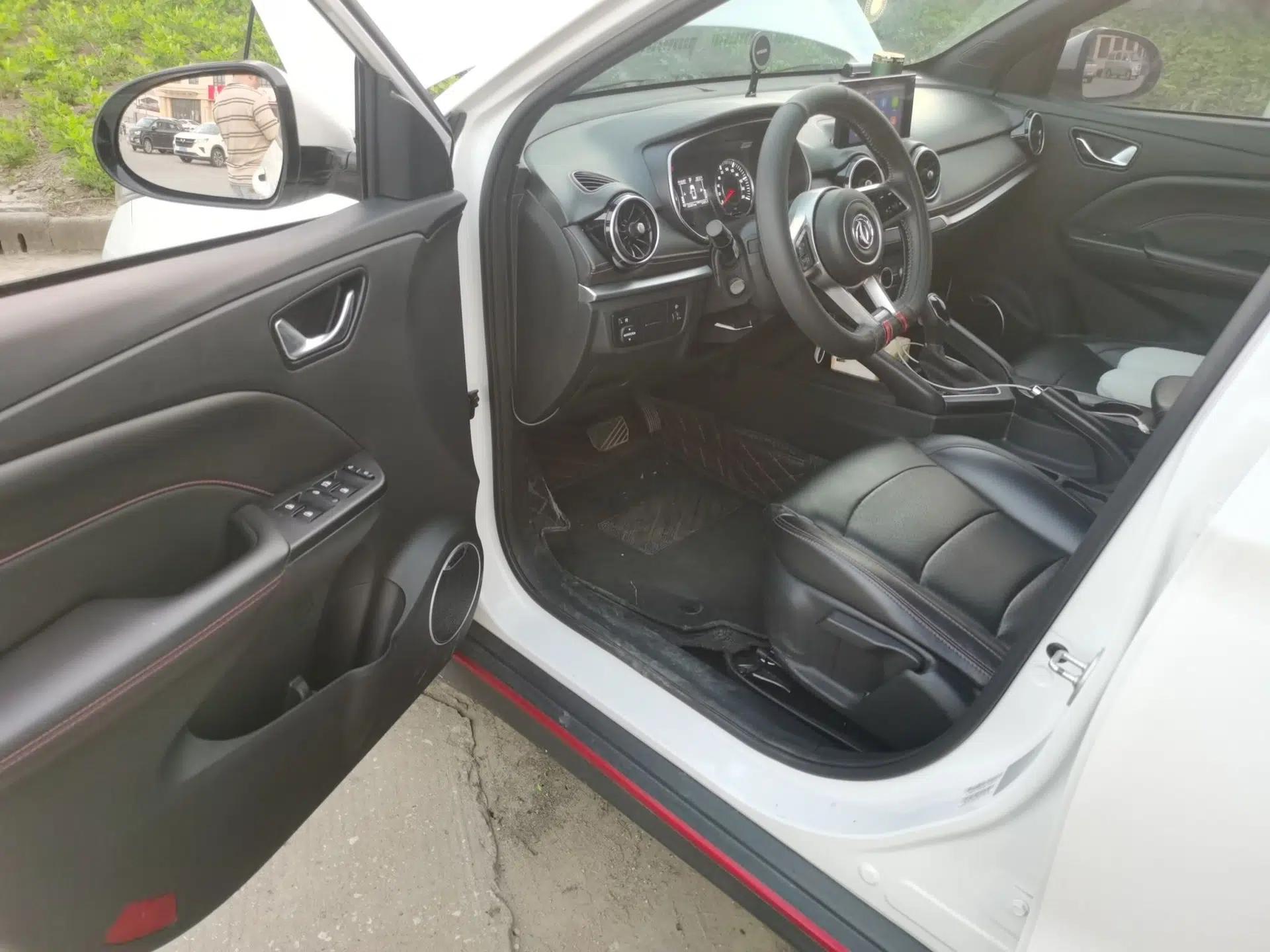 Dongfeng Fengon 500 2022 1.5L CVT Enjoyment Version — миниатюра 16