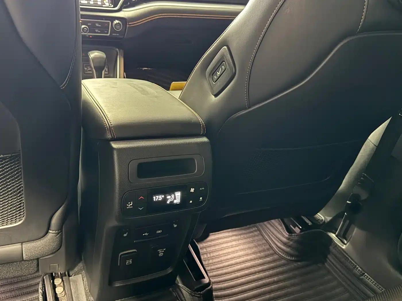 Grand Commander 2018 2.0T 4WD Smart Edition (China VI Emission Standard) — миниатюра 13