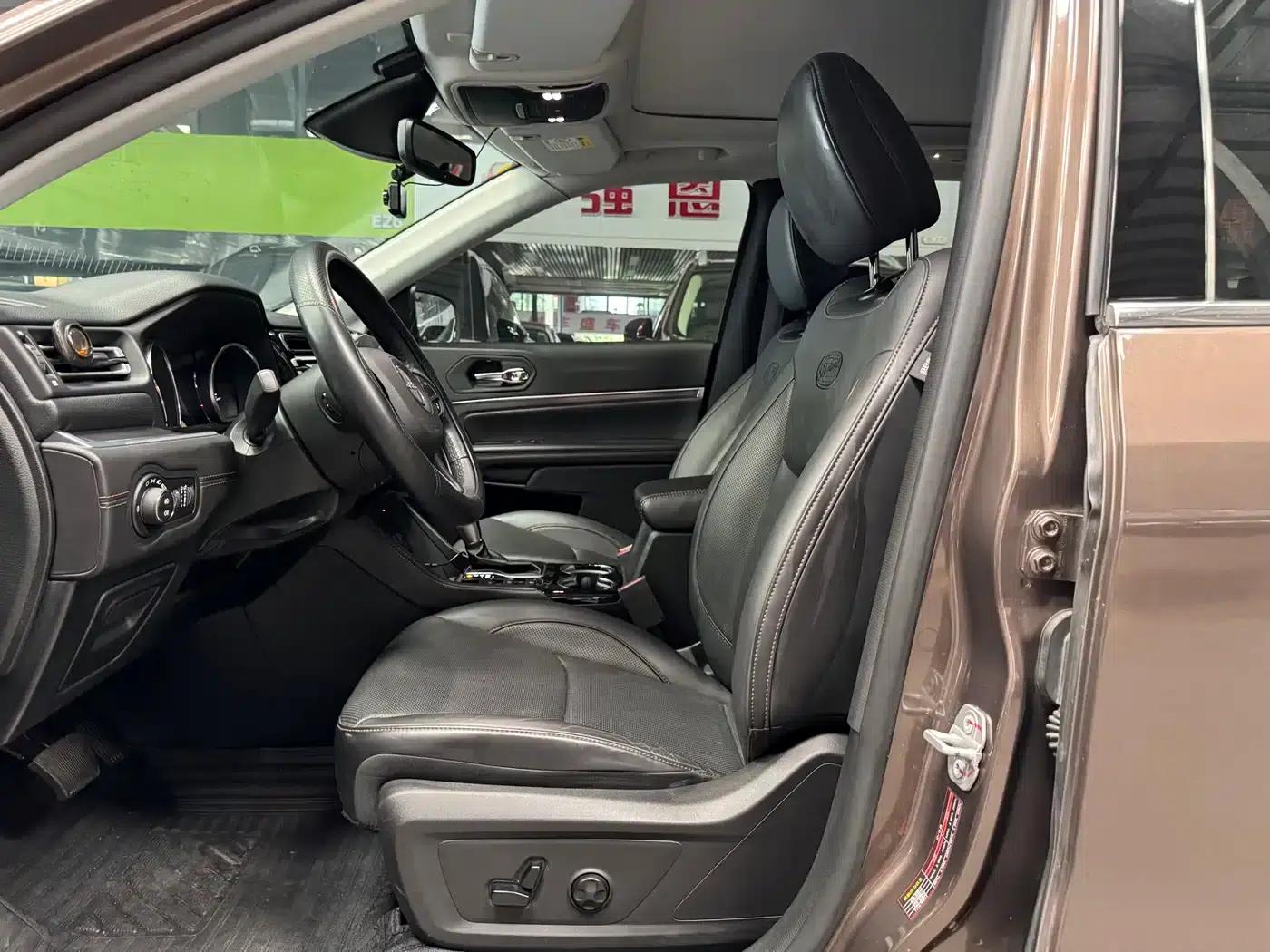 Grand Commander 2018 2.0T 4WD Smart Edition (China VI Emission Standard) — миниатюра 9