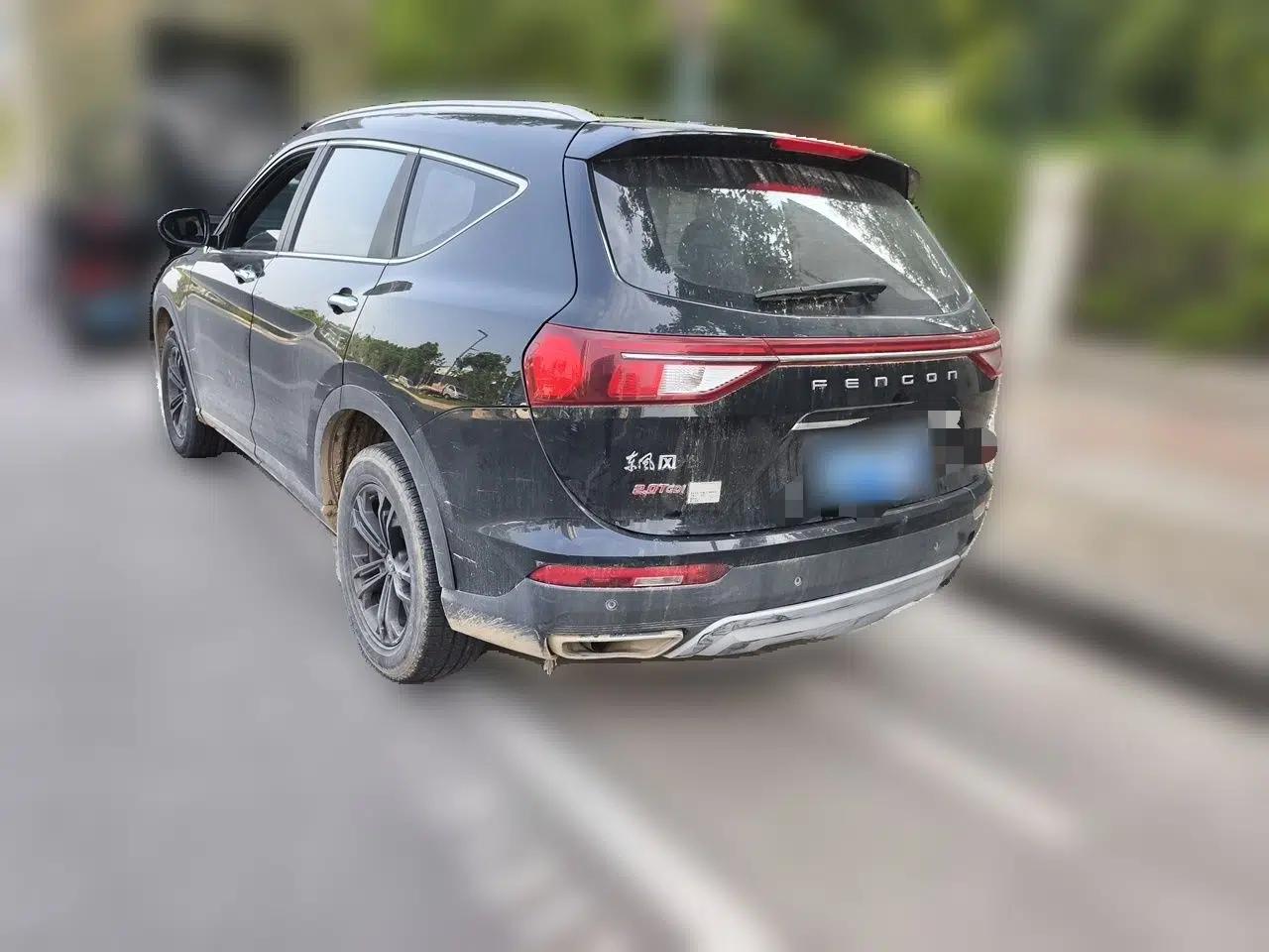 Dongfeng Fengon ix7 2020 2.0 TGDI Automatic Two-Wheel Drive Urban Luxury Edition — миниатюра 4