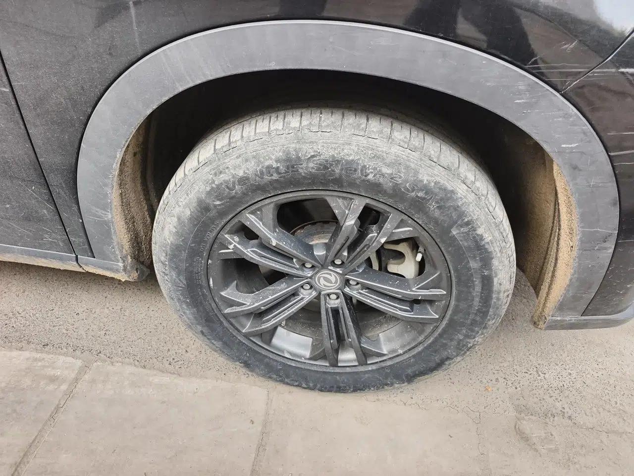 Dongfeng Fengon ix7 2020 2.0 TGDI Automatic Two-Wheel Drive Urban Luxury Edition — миниатюра 8