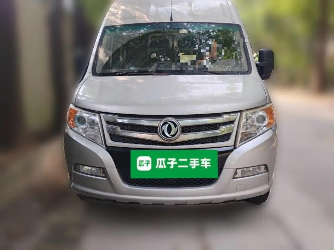 Dongfeng Yufeng 2020 2.5T V9 Logistics Vehicle Long Wheelbase High Roof 6-9 Seater China V Emission Standard ZD25 — миниатюра 2
