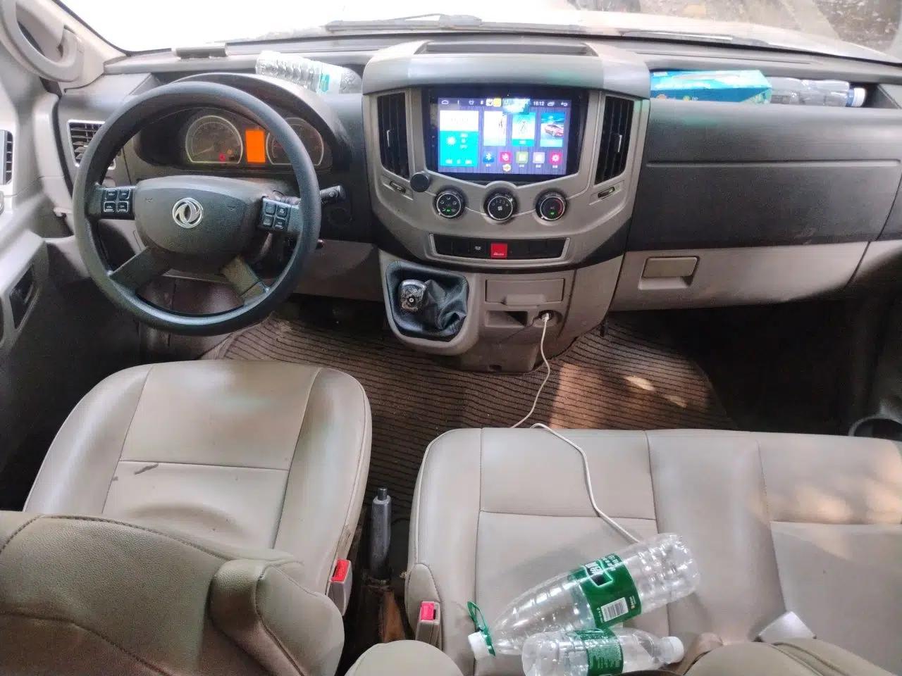 Dongfeng Yufeng 2020 2.5T V9 Logistics Vehicle Long Wheelbase High Roof 6-9 Seater China V Emission Standard ZD25 — миниатюра 9