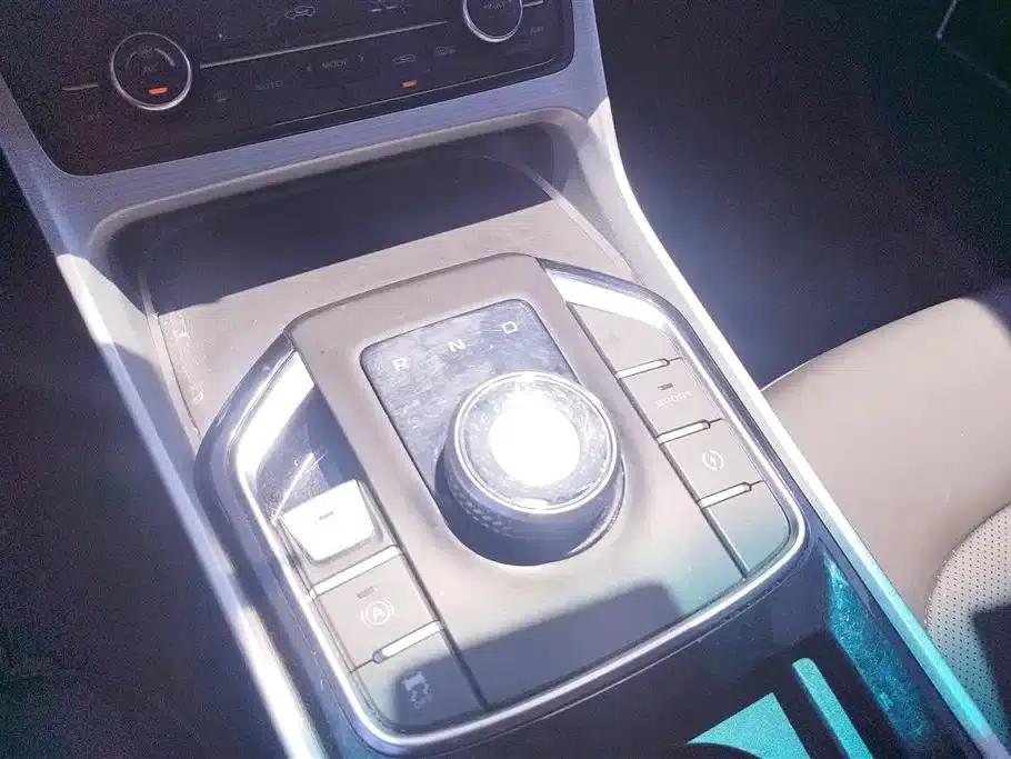Geely GSe 2018 Premium Edition — миниатюра 16
