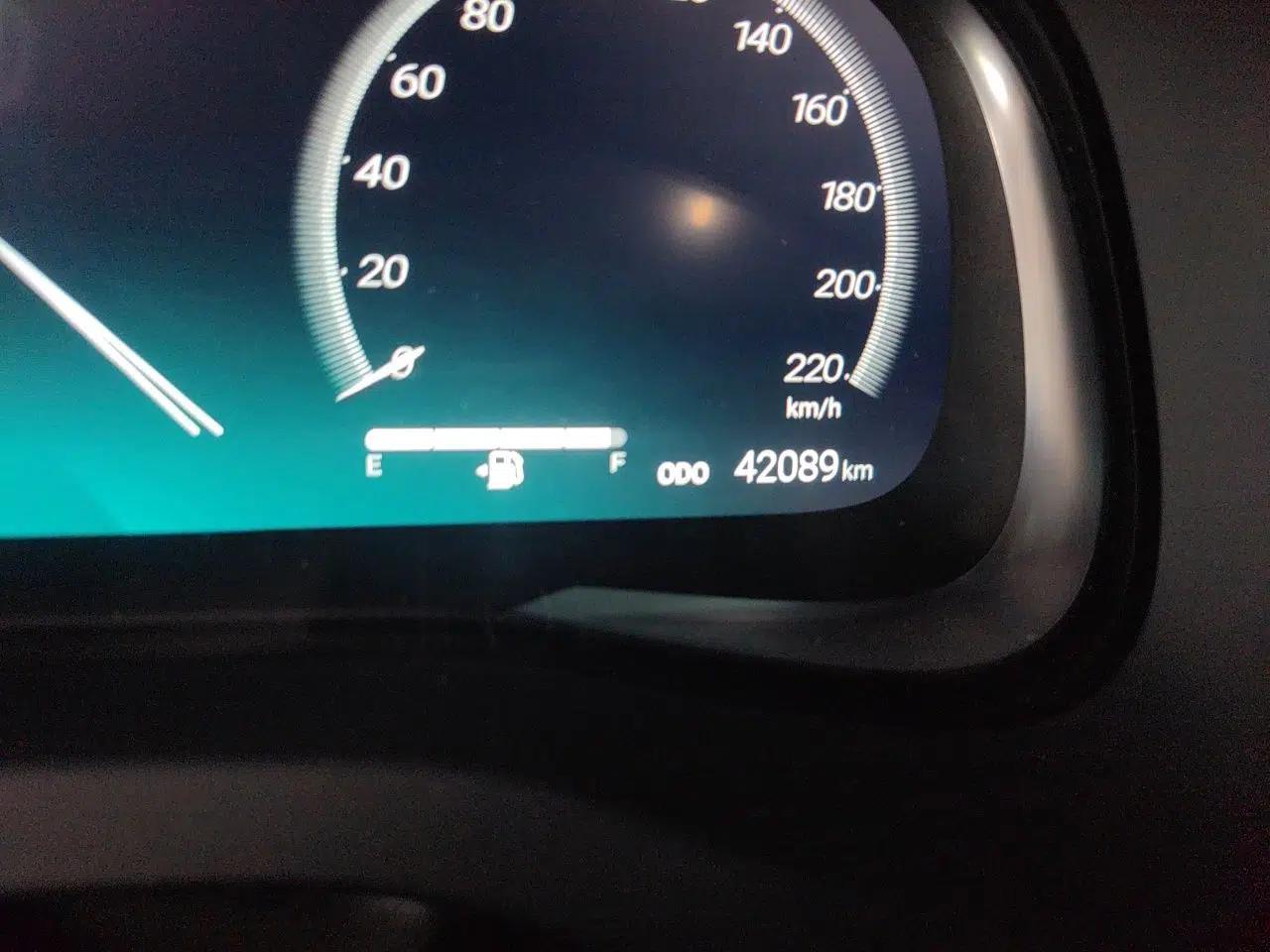 Toyota Venza 2024 2.5L Smart e-Power Dual-Motor Two-Wheel Drive Luxury Edition — миниатюра 12