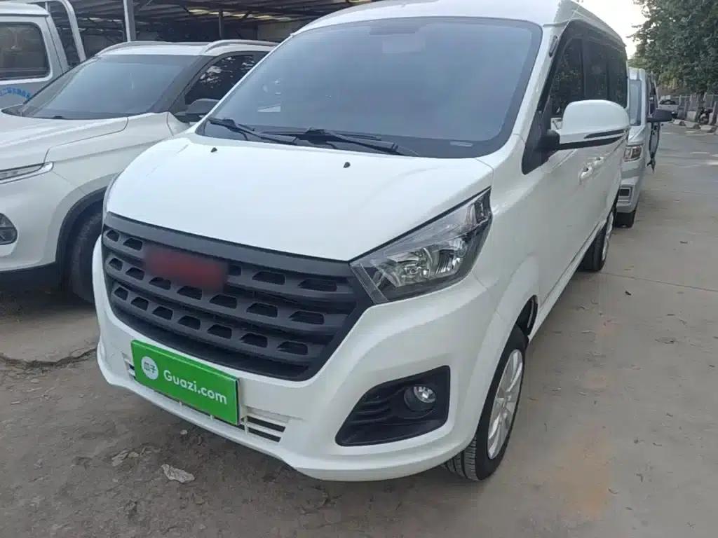 Golden Lion M Classic 2024 Model 1.5L Touring Lion Bus (7 Seats) — миниатюра 2