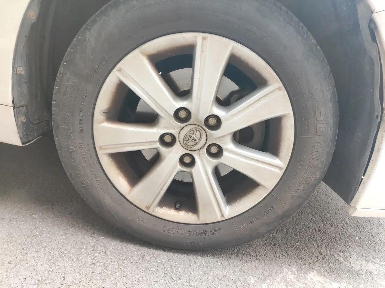 Toyota Verso 2014 Starlight 180G CVT Comfort Edition — миниатюра 8