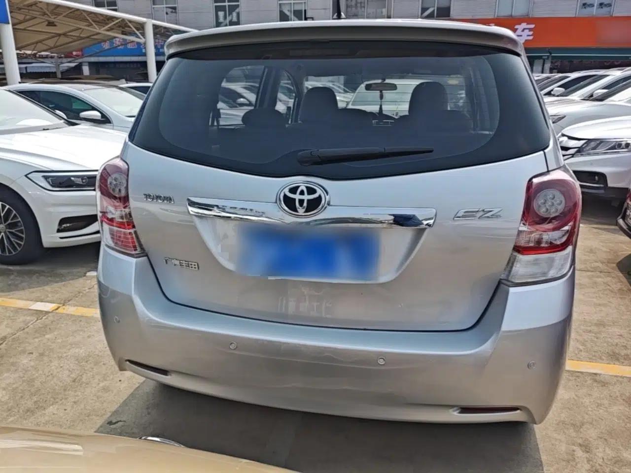 Toyota Verso 2014 Starlight 180E CVT Elite Edition — миниатюра 5