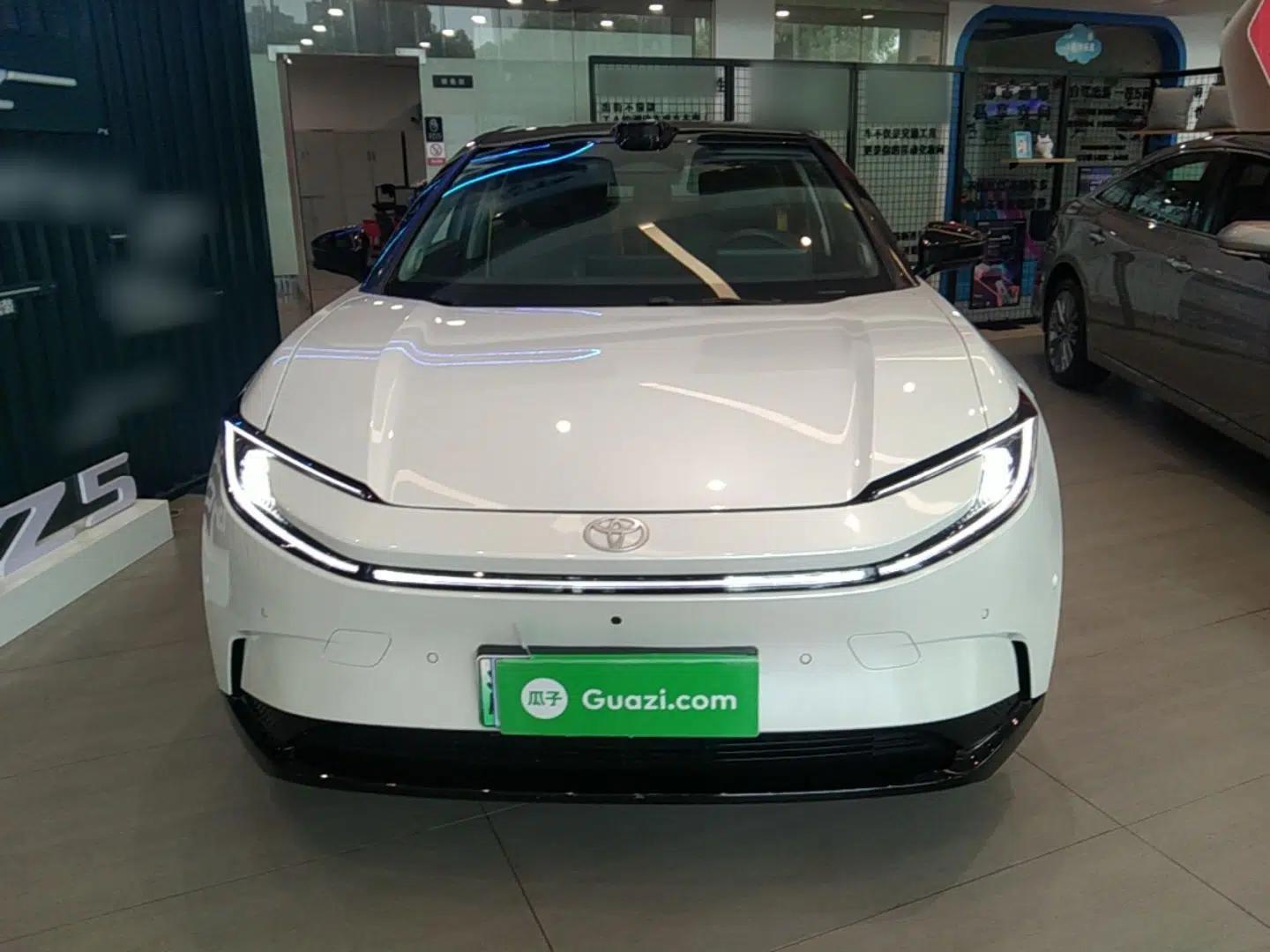 Toyota bZ5 2025 Model 630 MAX Smart Driving Edition — миниатюра 2