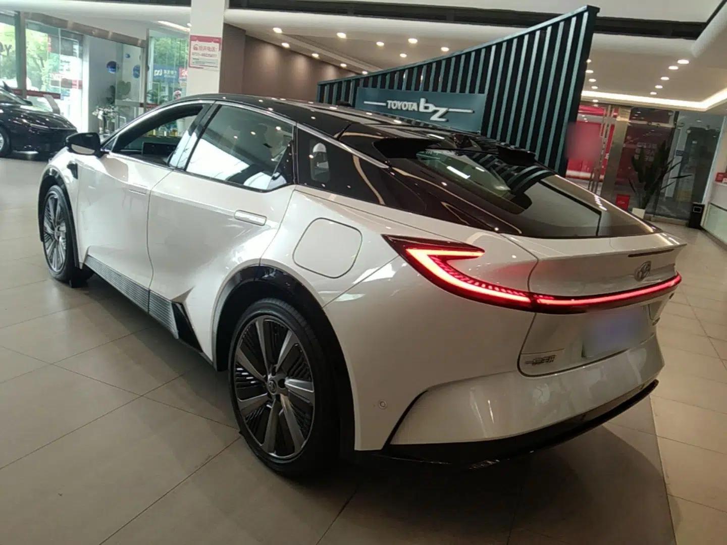 Toyota bZ5 2025 Model 630 MAX Smart Driving Edition — миниатюра 4