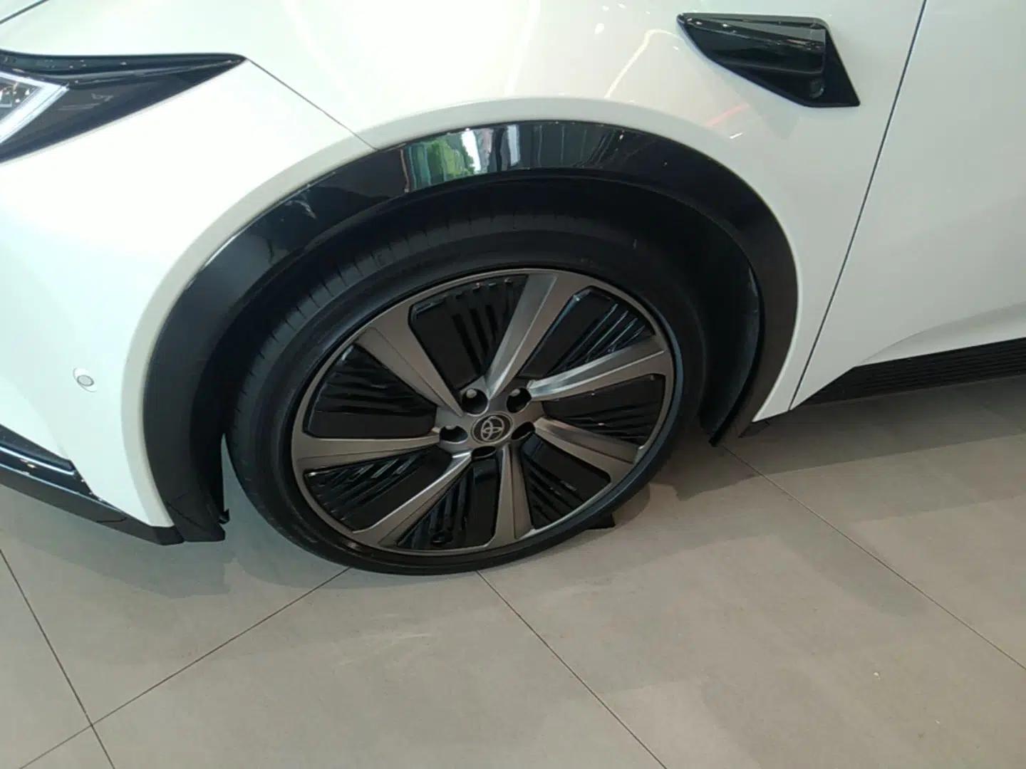 Toyota bZ5 2025 Model 630 MAX Smart Driving Edition — миниатюра 10