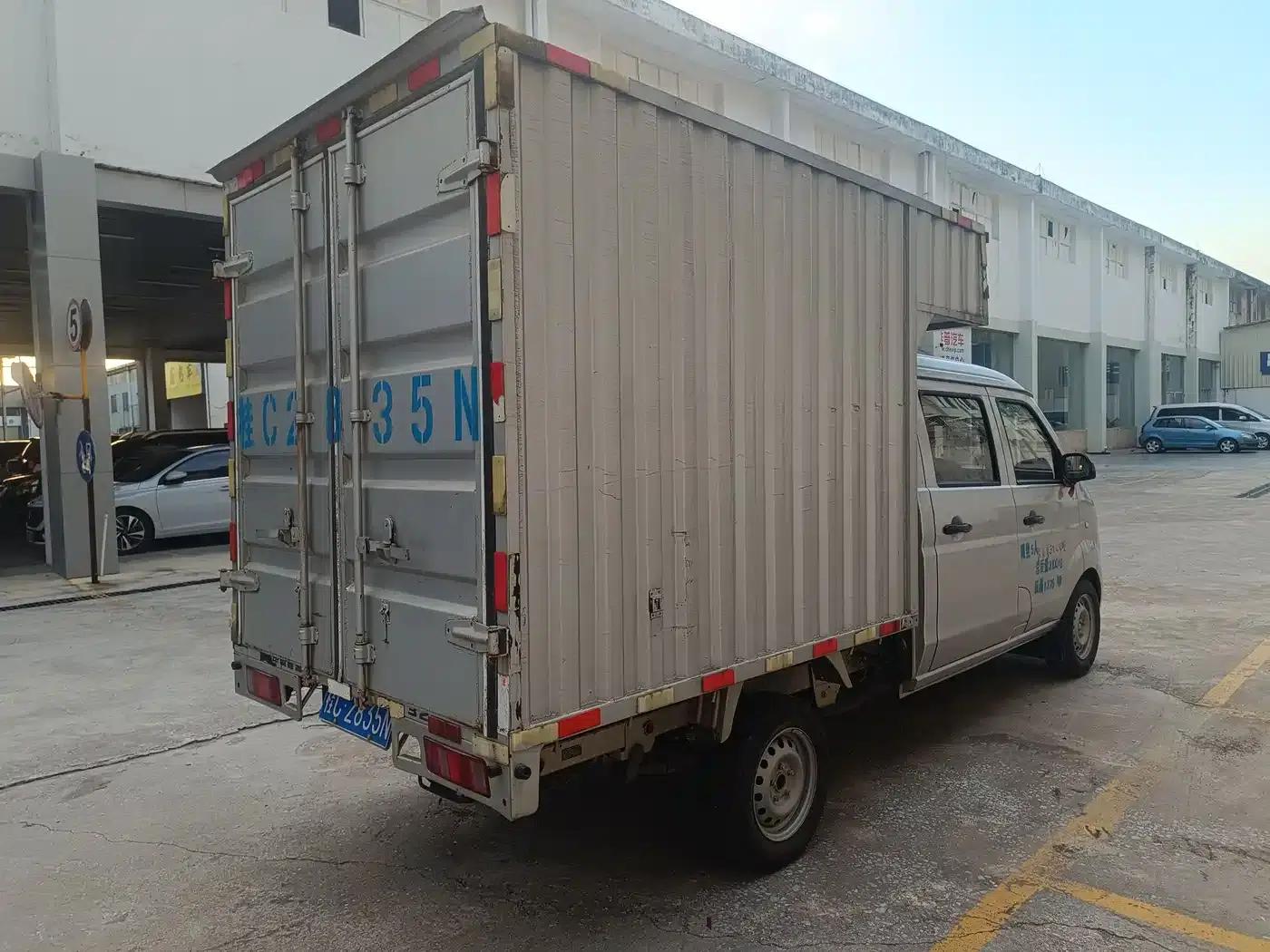 Jinbei T2S 2020 Model 1.5L Double Cab Standard Type 2.55m Rear Single Wheel National VI Emission Standard SWC15M — миниатюра 4