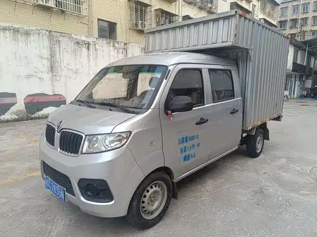 Jinbei T2S 2020 Model 1.5L Double Cab Standard Type 2.55m Rear Single Wheel National VI Emission Standard SWC15M