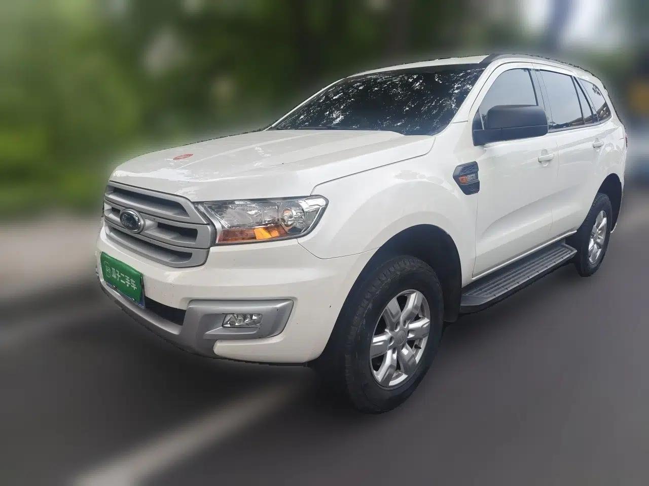 Ford Everest 2017 2.0T Gasoline Automatic 4x4 Elite Edition 5 Seats — миниатюра 1