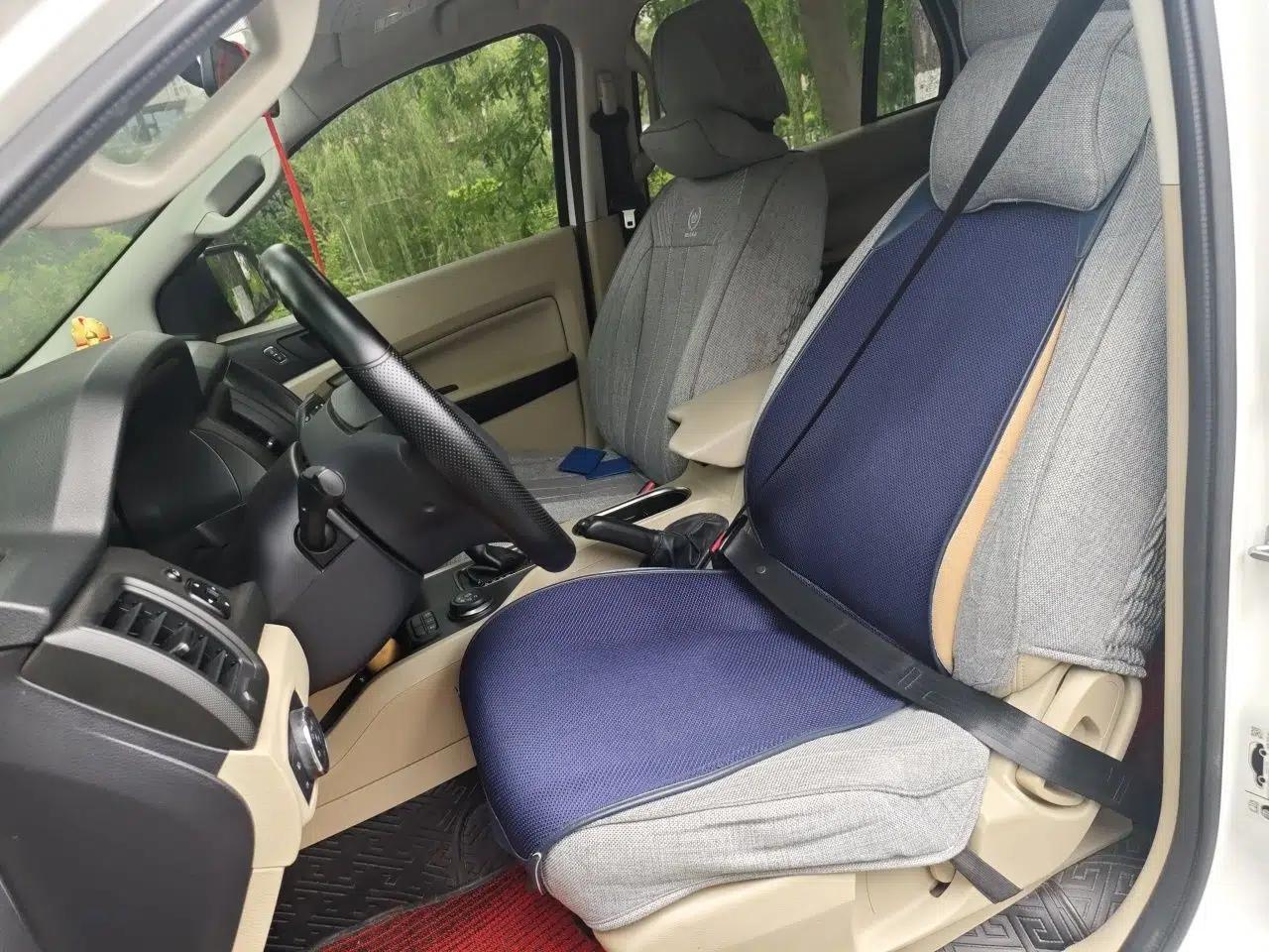 Ford Everest 2017 2.0T Gasoline Automatic 4x4 Elite Edition 5 Seats — миниатюра 15