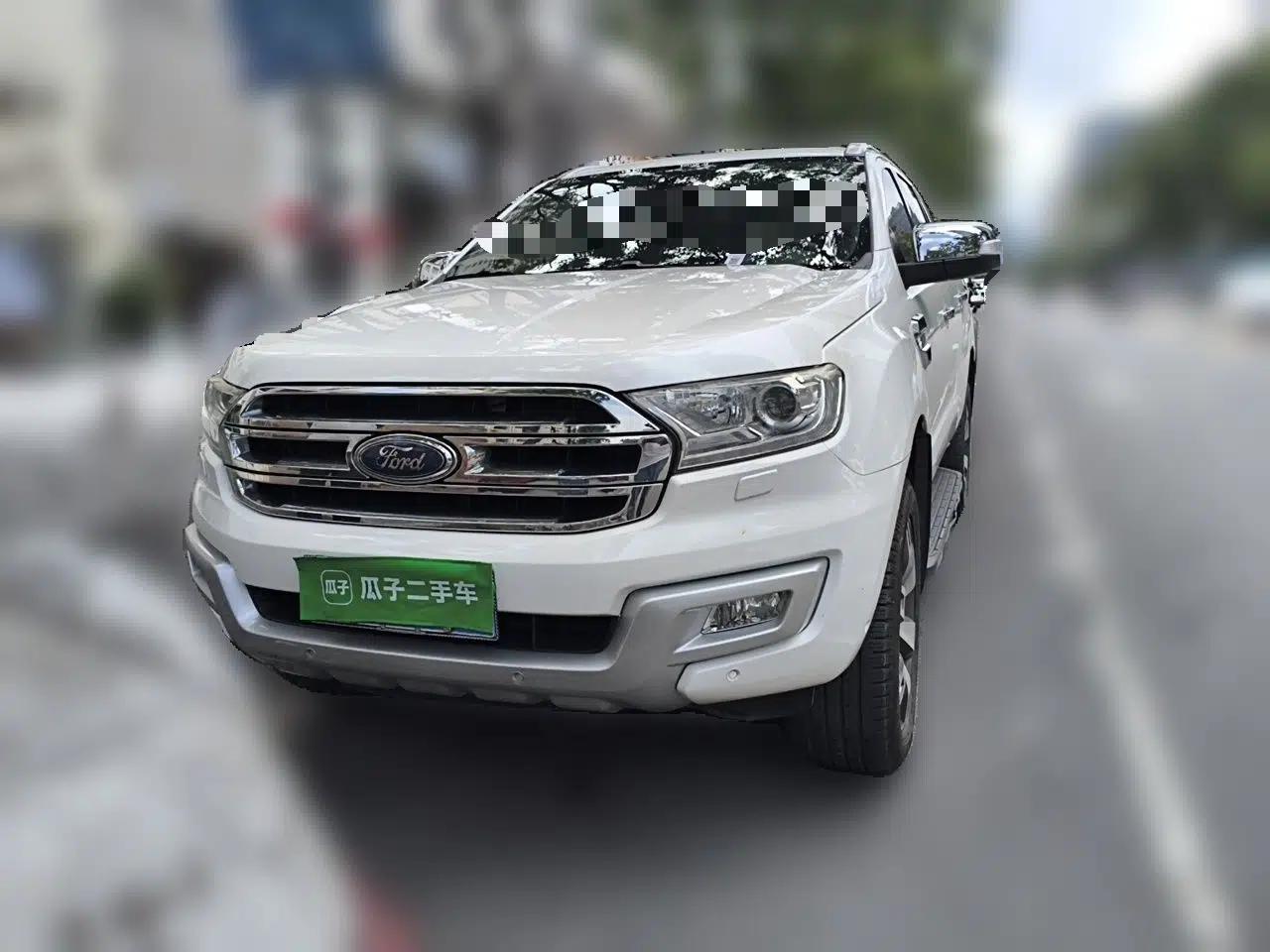 Ford Everest 2016 2.0T Gasoline Automatic 4x4 Flagship Edition — миниатюра 2