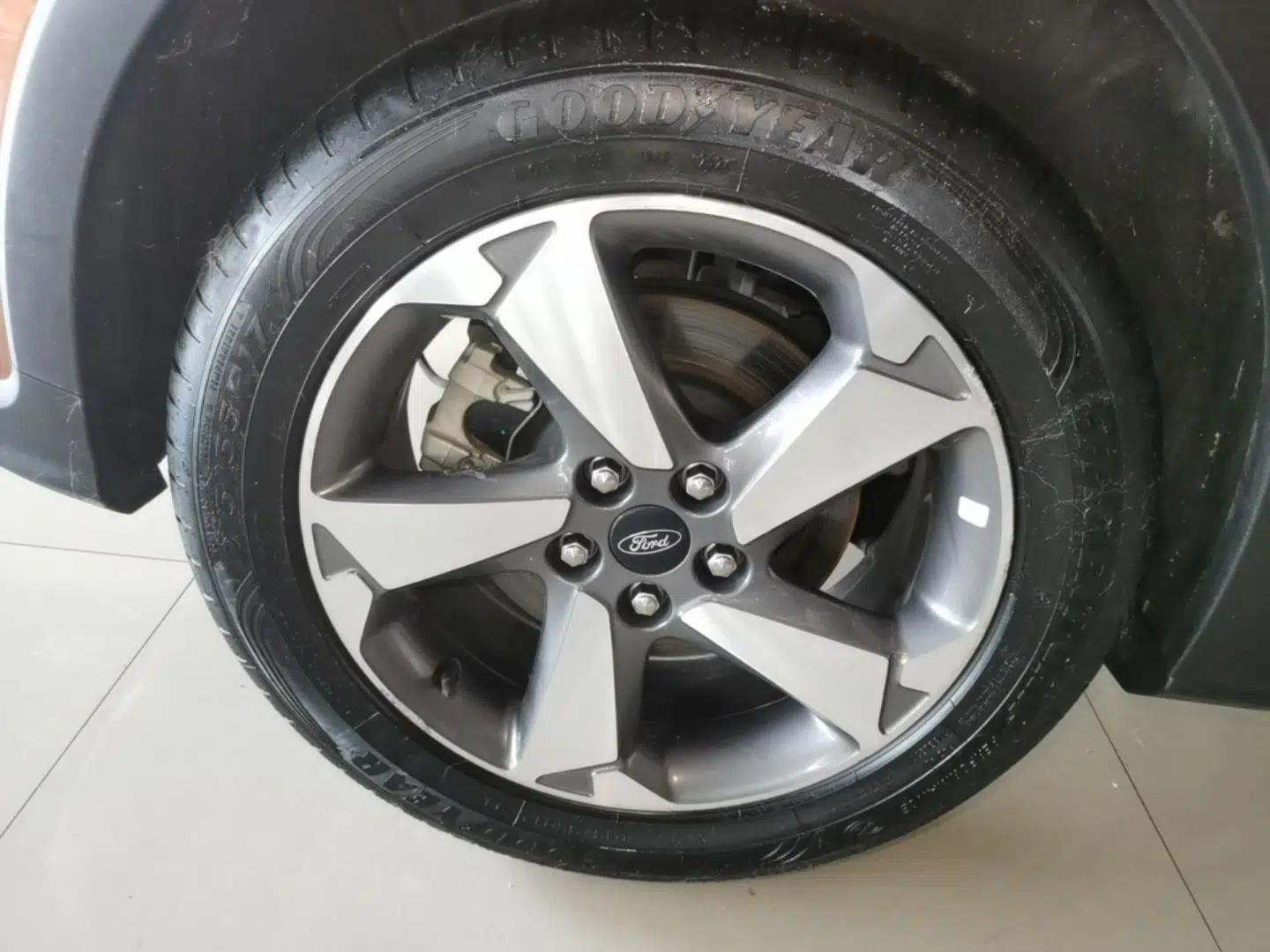 Ford Focus Active 2020 EcoBoost 180 Automatic Trendy Model — миниатюра 11