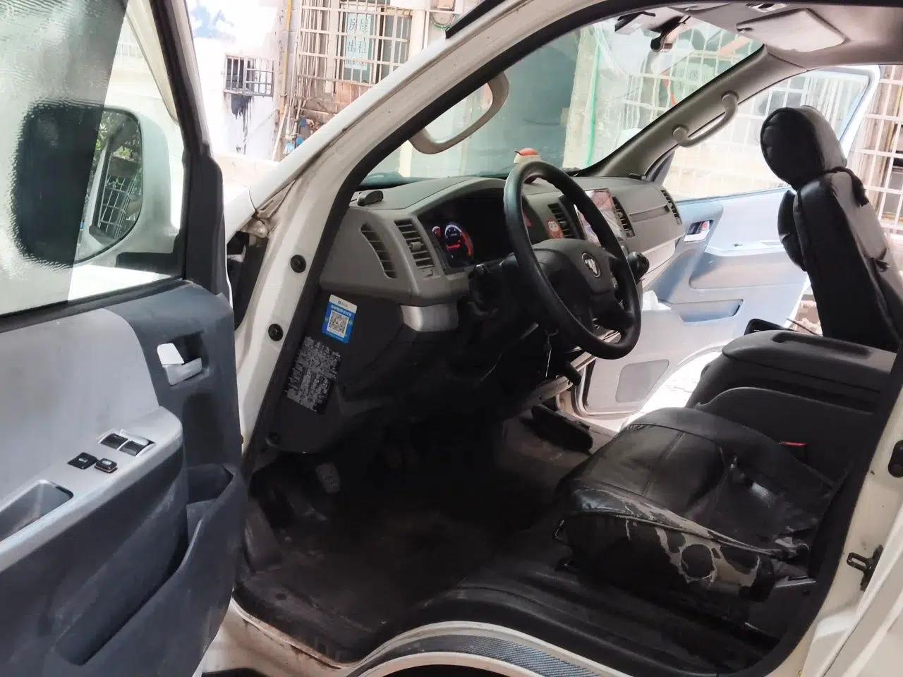 Foton Scenic G7 2017 2.0L Long-Wheelbase Commercial Van High Roof 6-Seater 4Q20M — миниатюра 16