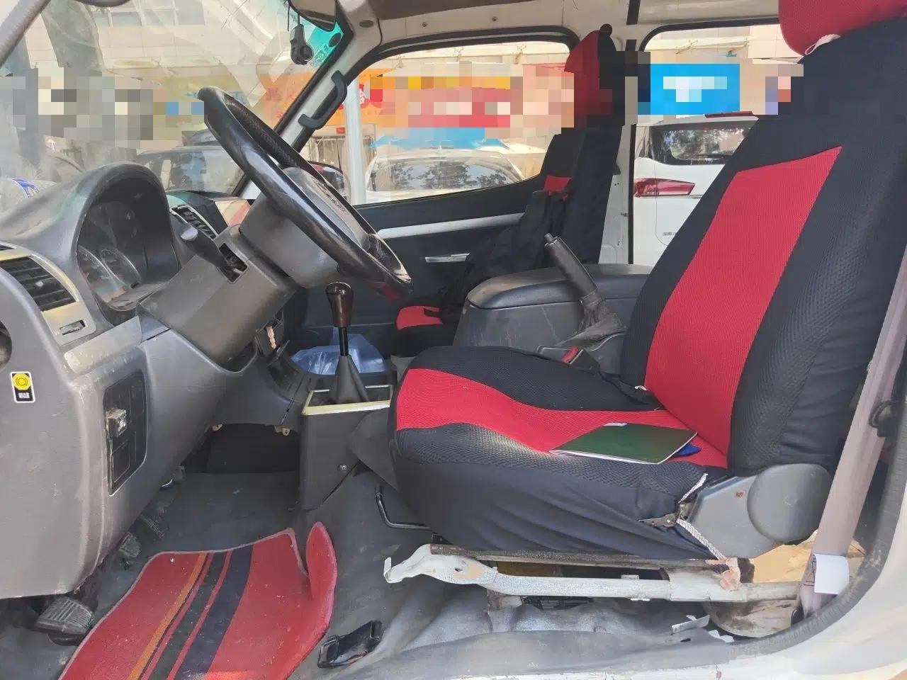Foton Scenic 2016 2.0L Landscape Express Version Long Wheelbase Low Roof 4Q20M1 — миниатюра 15