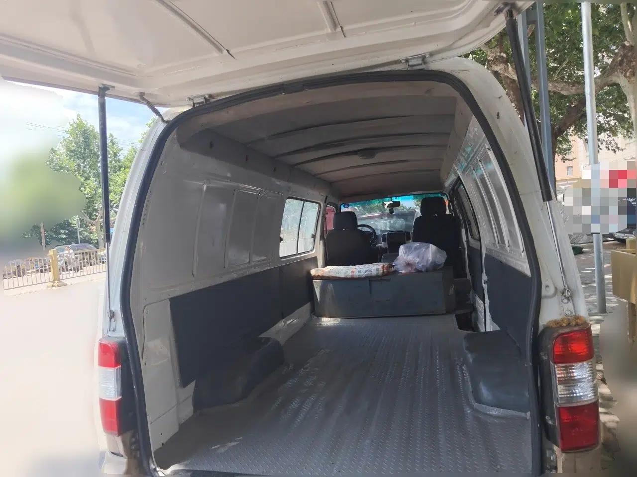 Foton Scenic 2016 2.0L Landscape Express Version Long Wheelbase Low Roof 4Q20M1 — миниатюра 19