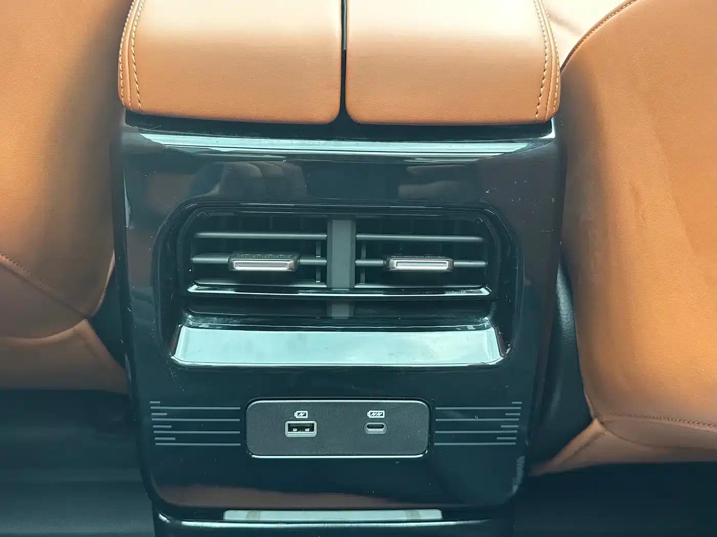 Jetour Mountain & Sea L7 2024 Model 1.5T 120km MAX+ 7-Seater — миниатюра 21