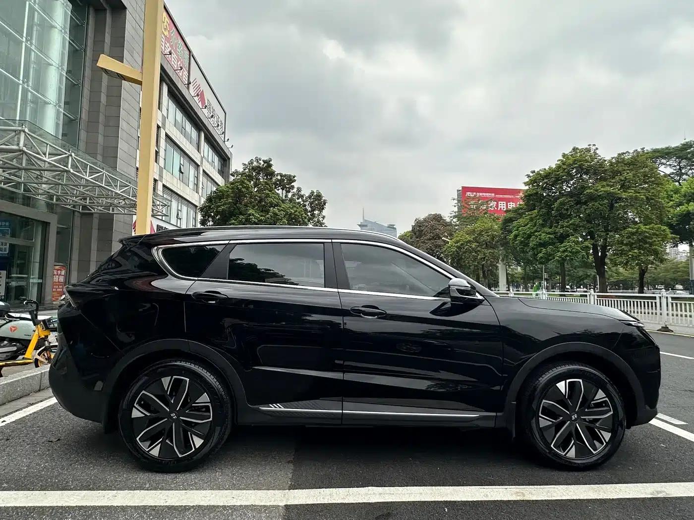 Jetour Mountain & Sea L7 2024 Model 1.5T 120km MAX+ 7-Seater — миниатюра 25