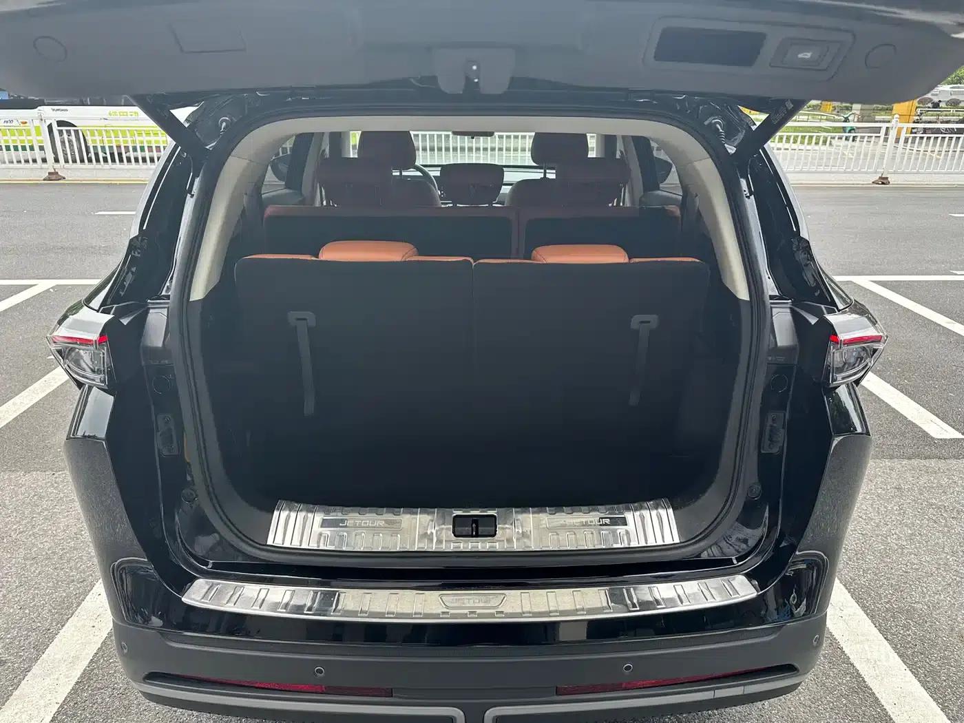 Jetour Mountain & Sea L7 2024 Model 1.5T 120km MAX+ 7-Seater — миниатюра 26