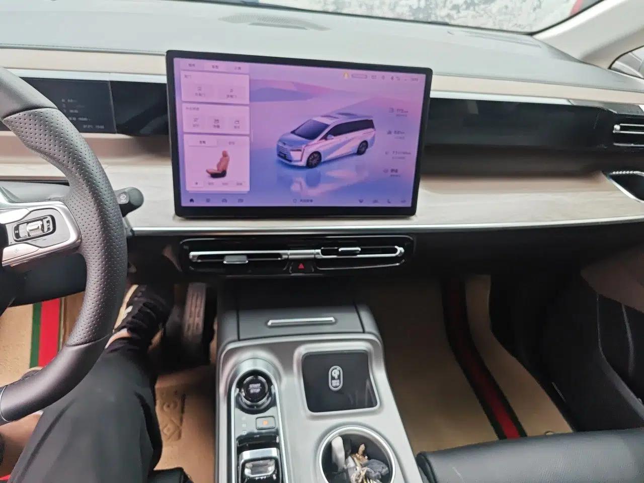 GAC Trumpchi E8 2024 Honor Series 2.0L Honor Edition — миниатюра 13