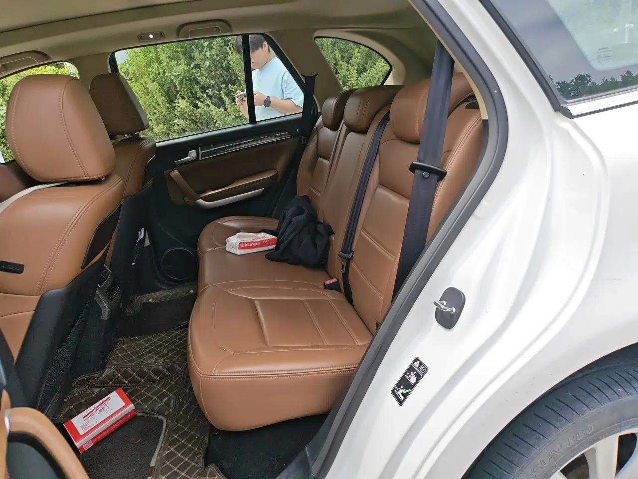 Haval H8 2015 2.0T Two-Wheel-Drive Elite Version — миниатюра 17