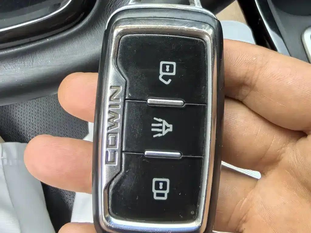 Kaiyi X3 2016 1.6L CVT Enthusiast Edition — миниатюра 9