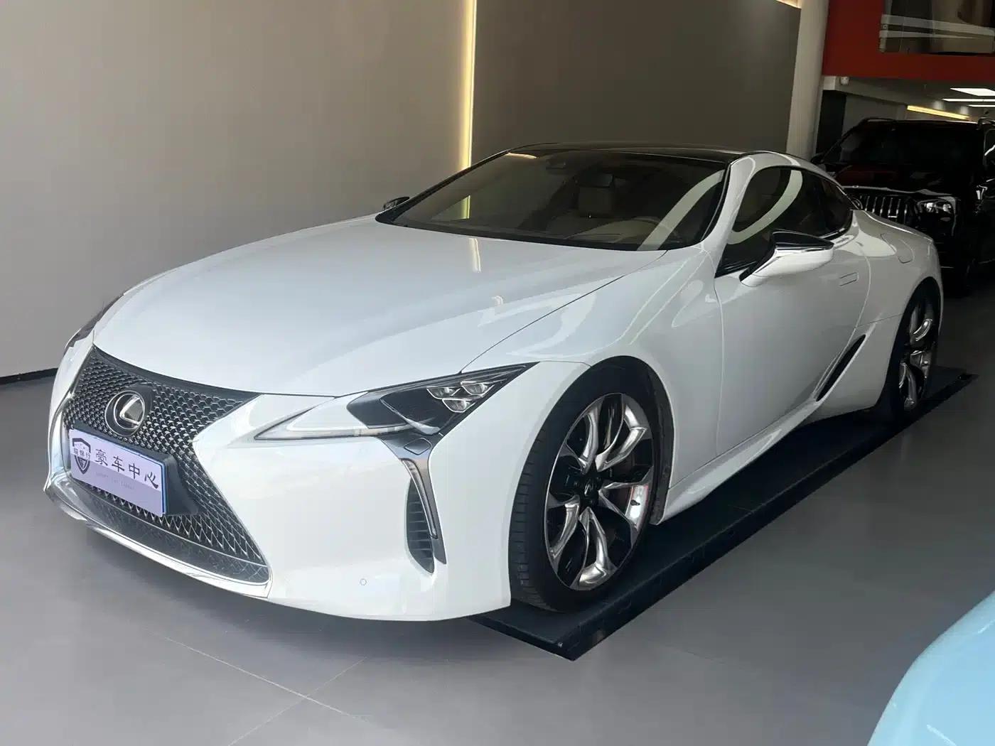 Lexus LC 2018 500h Sport — миниатюра 1