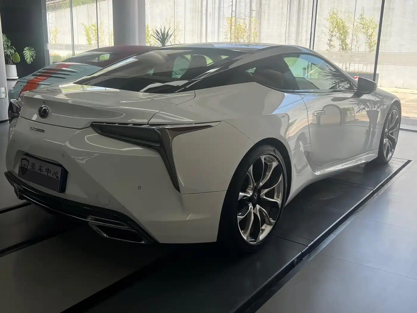 Lexus LC 2018 500h Sport — миниатюра 4
