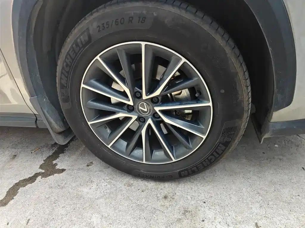 Lexus NX PHEV 2023 400h+ Comfort Edition — миниатюра 8